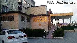 [P45] Grand Cinar Kutahya-intrarea în hotel din parcare » foto by nicole33
 - 
<span class="allrVoted glyphicon glyphicon-heart hidden" id="av628831"></span>
<a class="m-l-10 hidden" id="sv628831" onclick="voting_Foto_DelVot(,628831,9368)" role="button">șterge vot <span class="glyphicon glyphicon-remove"></span></a>
<a id="v9628831" class=" c-red"  onclick="voting_Foto_SetVot(628831)" role="button"><span class="glyphicon glyphicon-heart-empty"></span> <b>LIKE</b> = Votează poza</a> <img class="hidden"  id="f628831W9" src="/imagini/loader.gif" border="0" /><span class="AjErrMes hidden" id="e628831ErM"></span>