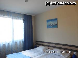 [P01] dormitorul apartamentului » foto by amero
 - 
<span class="allrVoted glyphicon glyphicon-heart hidden" id="av439289"></span>
<a class="m-l-10 hidden" id="sv439289" onclick="voting_Foto_DelVot(,439289,9375)" role="button">șterge vot <span class="glyphicon glyphicon-remove"></span></a>
<a id="v9439289" class=" c-red"  onclick="voting_Foto_SetVot(439289)" role="button"><span class="glyphicon glyphicon-heart-empty"></span> <b>LIKE</b> = Votează poza</a> <img class="hidden"  id="f439289W9" src="/imagini/loader.gif" border="0" /><span class="AjErrMes hidden" id="e439289ErM"></span>