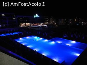 [P15] piscina mare, noaptea » foto by Nepereche
 - 
<span class="allrVoted glyphicon glyphicon-heart hidden" id="av1010480"></span>
<a class="m-l-10 hidden" id="sv1010480" onclick="voting_Foto_DelVot(,1010480,9375)" role="button">șterge vot <span class="glyphicon glyphicon-remove"></span></a>
<a id="v91010480" class=" c-red"  onclick="voting_Foto_SetVot(1010480)" role="button"><span class="glyphicon glyphicon-heart-empty"></span> <b>LIKE</b> = Votează poza</a> <img class="hidden"  id="f1010480W9" src="/imagini/loader.gif" border="0" /><span class="AjErrMes hidden" id="e1010480ErM"></span>