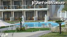 [P03] piscina (mai mica) si complexul care gazduieste camerele duble » foto by Stone
 - 
<span class="allrVoted glyphicon glyphicon-heart hidden" id="av223913"></span>
<a class="m-l-10 hidden" id="sv223913" onclick="voting_Foto_DelVot(,223913,9399)" role="button">șterge vot <span class="glyphicon glyphicon-remove"></span></a>
<a id="v9223913" class=" c-red"  onclick="voting_Foto_SetVot(223913)" role="button"><span class="glyphicon glyphicon-heart-empty"></span> <b>LIKE</b> = Votează poza</a> <img class="hidden"  id="f223913W9" src="/imagini/loader.gif" border="0" /><span class="AjErrMes hidden" id="e223913ErM"></span>