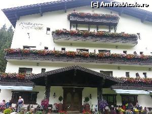 [P36] Fatada pensiunii vorbeste de la sine » foto by Dan&Ema
 - 
<span class="allrVoted glyphicon glyphicon-heart hidden" id="av534078"></span>
<a class="m-l-10 hidden" id="sv534078" onclick="voting_Foto_DelVot(,534078,9433)" role="button">șterge vot <span class="glyphicon glyphicon-remove"></span></a>
<a id="v9534078" class=" c-red"  onclick="voting_Foto_SetVot(534078)" role="button"><span class="glyphicon glyphicon-heart-empty"></span> <b>LIKE</b> = Votează poza</a> <img class="hidden"  id="f534078W9" src="/imagini/loader.gif" border="0" /><span class="AjErrMes hidden" id="e534078ErM"></span>