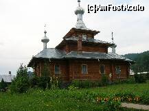 [P05] Bisericuţa schitului. Din păcate era ceva slujbă privată în interior, astfel că nu am putut intra. Poate altădată... » foto by Qvadratvus
 - 
<span class="allrVoted glyphicon glyphicon-heart hidden" id="av223201"></span>
<a class="m-l-10 hidden" id="sv223201" onclick="voting_Foto_DelVot(,223201,9454)" role="button">șterge vot <span class="glyphicon glyphicon-remove"></span></a>
<a id="v9223201" class=" c-red"  onclick="voting_Foto_SetVot(223201)" role="button"><span class="glyphicon glyphicon-heart-empty"></span> <b>LIKE</b> = Votează poza</a> <img class="hidden"  id="f223201W9" src="/imagini/loader.gif" border="0" /><span class="AjErrMes hidden" id="e223201ErM"></span>