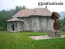 [P07] Biserica simplă - din bîrne de frasin vechi de aproape 2 secole - a Mănăstirii Tarcău » foto by Qvadratvus
 - 
<span class="allrVoted glyphicon glyphicon-heart hidden" id="av226869"></span>
<a class="m-l-10 hidden" id="sv226869" onclick="voting_Foto_DelVot(,226869,9454)" role="button">șterge vot <span class="glyphicon glyphicon-remove"></span></a>
<a id="v9226869" class=" c-red"  onclick="voting_Foto_SetVot(226869)" role="button"><span class="glyphicon glyphicon-heart-empty"></span> <b>LIKE</b> = Votează poza</a> <img class="hidden"  id="f226869W9" src="/imagini/loader.gif" border="0" /><span class="AjErrMes hidden" id="e226869ErM"></span>