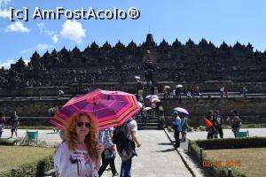 [P02] Templul budist Borobodur, in forma de piramida, in centru cu stupa principala. Exista 504 statui ale lui Budha, acesta nascandu-se de 504 ori inainte de a se naste ca print Siddhartha, sub forma de zeu, rege, print, invatator, hot, sclav, animal.  » foto by geani anto
 - 
<span class="allrVoted glyphicon glyphicon-heart hidden" id="av905531"></span>
<a class="m-l-10 hidden" id="sv905531" onclick="voting_Foto_DelVot(,905531,9493)" role="button">șterge vot <span class="glyphicon glyphicon-remove"></span></a>
<a id="v9905531" class=" c-red"  onclick="voting_Foto_SetVot(905531)" role="button"><span class="glyphicon glyphicon-heart-empty"></span> <b>LIKE</b> = Votează poza</a> <img class="hidden"  id="f905531W9" src="/imagini/loader.gif" border="0" /><span class="AjErrMes hidden" id="e905531ErM"></span>