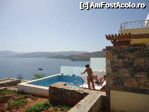 [P04] Camere dotate cu piscina proprie » foto by VOIAJ
 - 
<span class="allrVoted glyphicon glyphicon-heart hidden" id="av480228"></span>
<a class="m-l-10 hidden" id="sv480228" onclick="voting_Foto_DelVot(,480228,9512)" role="button">șterge vot <span class="glyphicon glyphicon-remove"></span></a>
<a id="v9480228" class=" c-red"  onclick="voting_Foto_SetVot(480228)" role="button"><span class="glyphicon glyphicon-heart-empty"></span> <b>LIKE</b> = Votează poza</a> <img class="hidden"  id="f480228W9" src="/imagini/loader.gif" border="0" /><span class="AjErrMes hidden" id="e480228ErM"></span>