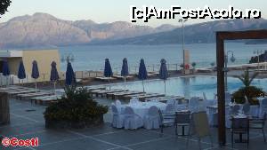 [P34] Piscina Aegean, cu o priveliște foarte frumoasă spre golful Mirabello.  » foto by Costi
 - 
<span class="allrVoted glyphicon glyphicon-heart hidden" id="av679316"></span>
<a class="m-l-10 hidden" id="sv679316" onclick="voting_Foto_DelVot(,679316,9512)" role="button">șterge vot <span class="glyphicon glyphicon-remove"></span></a>
<a id="v9679316" class=" c-red"  onclick="voting_Foto_SetVot(679316)" role="button"><span class="glyphicon glyphicon-heart-empty"></span> <b>LIKE</b> = Votează poza</a> <img class="hidden"  id="f679316W9" src="/imagini/loader.gif" border="0" /><span class="AjErrMes hidden" id="e679316ErM"></span>
