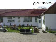 [P08] Manastirea Sf. Gheorghe Bunesti - chiliile maicilor » foto by biancuta
 - 
<span class="allrVoted glyphicon glyphicon-heart hidden" id="av171283"></span>
<a class="m-l-10 hidden" id="sv171283" onclick="voting_Foto_DelVot(,171283,9553)" role="button">șterge vot <span class="glyphicon glyphicon-remove"></span></a>
<a id="v9171283" class=" c-red"  onclick="voting_Foto_SetVot(171283)" role="button"><span class="glyphicon glyphicon-heart-empty"></span> <b>LIKE</b> = Votează poza</a> <img class="hidden"  id="f171283W9" src="/imagini/loader.gif" border="0" /><span class="AjErrMes hidden" id="e171283ErM"></span>