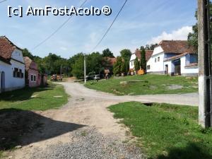 [P22] <strong>Descoperă zona Viscri - la plimbare prin sat</strong> » foto by ⭐ValentinB_88⭐
 - 
<span class="allrVoted glyphicon glyphicon-heart hidden" id="av1319574"></span>
<a class="m-l-10 hidden" id="sv1319574" onclick="voting_Foto_DelVot(,1319574,9553)" role="button">șterge vot <span class="glyphicon glyphicon-remove"></span></a>
<a id="v91319574" class=" c-red"  onclick="voting_Foto_SetVot(1319574)" role="button"><span class="glyphicon glyphicon-heart-empty"></span> <b>LIKE</b> = Votează poza</a> <img class="hidden"  id="f1319574W9" src="/imagini/loader.gif" border="0" /><span class="AjErrMes hidden" id="e1319574ErM"></span>
