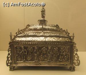 [P17] In Muzeul episcopal.  » foto by cinecita
 - 
<span class="allrVoted glyphicon glyphicon-heart hidden" id="av839345"></span>
<a class="m-l-10 hidden" id="sv839345" onclick="voting_Foto_DelVot(,839345,9586)" role="button">șterge vot <span class="glyphicon glyphicon-remove"></span></a>
<a id="v9839345" class=" c-red"  onclick="voting_Foto_SetVot(839345)" role="button"><span class="glyphicon glyphicon-heart-empty"></span> <b>LIKE</b> = Votează poza</a> <img class="hidden"  id="f839345W9" src="/imagini/loader.gif" border="0" /><span class="AjErrMes hidden" id="e839345ErM"></span>