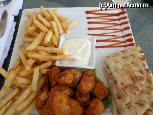 [P03] Agnantio - chicken nuggets, cartofi prăjiți » foto by krisztike
 - 
<span class="allrVoted glyphicon glyphicon-heart hidden" id="av547143"></span>
<a class="m-l-10 hidden" id="sv547143" onclick="voting_Foto_DelVot(,547143,9604)" role="button">șterge vot <span class="glyphicon glyphicon-remove"></span></a>
<a id="v9547143" class=" c-red"  onclick="voting_Foto_SetVot(547143)" role="button"><span class="glyphicon glyphicon-heart-empty"></span> <b>LIKE</b> = Votează poza</a> <img class="hidden"  id="f547143W9" src="/imagini/loader.gif" border="0" /><span class="AjErrMes hidden" id="e547143ErM"></span>