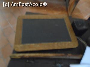 [P08] Prima Școală Românească. Scheii Brașovului. Tăblița de scris. Una cu liniuțe, alta cu pătrățele. Pentru scris, bețișoare speciale.Cer scuze pentru neclaritate ! » foto by mihaelavoicu
 - 
<span class="allrVoted glyphicon glyphicon-heart hidden" id="av926834"></span>
<a class="m-l-10 hidden" id="sv926834" onclick="voting_Foto_DelVot(,926834,9644)" role="button">șterge vot <span class="glyphicon glyphicon-remove"></span></a>
<a id="v9926834" class=" c-red"  onclick="voting_Foto_SetVot(926834)" role="button"><span class="glyphicon glyphicon-heart-empty"></span> <b>LIKE</b> = Votează poza</a> <img class="hidden"  id="f926834W9" src="/imagini/loader.gif" border="0" /><span class="AjErrMes hidden" id="e926834ErM"></span>