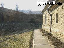 [P05] Biserica din Malancrav - interior fortificatie, observati zidul nu prea inalt, dar inaltat pe un valde pamant » foto by biancuta
 - 
<span class="allrVoted glyphicon glyphicon-heart hidden" id="av283528"></span>
<a class="m-l-10 hidden" id="sv283528" onclick="voting_Foto_DelVot(,283528,9653)" role="button">șterge vot <span class="glyphicon glyphicon-remove"></span></a>
<a id="v9283528" class=" c-red"  onclick="voting_Foto_SetVot(283528)" role="button"><span class="glyphicon glyphicon-heart-empty"></span> <b>LIKE</b> = Votează poza</a> <img class="hidden"  id="f283528W9" src="/imagini/loader.gif" border="0" /><span class="AjErrMes hidden" id="e283528ErM"></span>