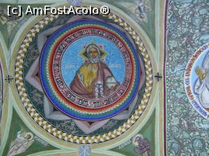 [P27] Mănăstirea Zamfira - În pridvorul bisericii mari. » foto by iulianic
 - 
<span class="allrVoted glyphicon glyphicon-heart hidden" id="av1212696"></span>
<a class="m-l-10 hidden" id="sv1212696" onclick="voting_Foto_DelVot(,1212696,9671)" role="button">șterge vot <span class="glyphicon glyphicon-remove"></span></a>
<a id="v91212696" class=" c-red"  onclick="voting_Foto_SetVot(1212696)" role="button"><span class="glyphicon glyphicon-heart-empty"></span> <b>LIKE</b> = Votează poza</a> <img class="hidden"  id="f1212696W9" src="/imagini/loader.gif" border="0" /><span class="AjErrMes hidden" id="e1212696ErM"></span>