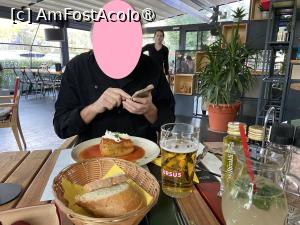 [P10] Bistro Subcarpaţi - la prânz » foto by nicole33
 - 
<span class="allrVoted glyphicon glyphicon-heart hidden" id="av1415993"></span>
<a class="m-l-10 hidden" id="sv1415993" onclick="voting_Foto_DelVot(,1415993,9747)" role="button">șterge vot <span class="glyphicon glyphicon-remove"></span></a>
<a id="v91415993" class=" c-red"  onclick="voting_Foto_SetVot(1415993)" role="button"><span class="glyphicon glyphicon-heart-empty"></span> <b>LIKE</b> = Votează poza</a> <img class="hidden"  id="f1415993W9" src="/imagini/loader.gif" border="0" /><span class="AjErrMes hidden" id="e1415993ErM"></span>