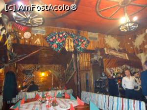 [P06] Decorul restaurantului » foto by c-kosty
 - 
<span class="allrVoted glyphicon glyphicon-heart hidden" id="av715456"></span>
<a class="m-l-10 hidden" id="sv715456" onclick="voting_Foto_DelVot(,715456,9750)" role="button">șterge vot <span class="glyphicon glyphicon-remove"></span></a>
<a id="v9715456" class=" c-red"  onclick="voting_Foto_SetVot(715456)" role="button"><span class="glyphicon glyphicon-heart-empty"></span> <b>LIKE</b> = Votează poza</a> <img class="hidden"  id="f715456W9" src="/imagini/loader.gif" border="0" /><span class="AjErrMes hidden" id="e715456ErM"></span>