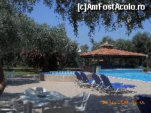 [P02] Piscina hotelului si pool bar » foto by alisaL*
 - 
<span class="allrVoted glyphicon glyphicon-heart hidden" id="av244172"></span>
<a class="m-l-10 hidden" id="sv244172" onclick="voting_Foto_DelVot(,244172,9890)" role="button">șterge vot <span class="glyphicon glyphicon-remove"></span></a>
<a id="v9244172" class=" c-red"  onclick="voting_Foto_SetVot(244172)" role="button"><span class="glyphicon glyphicon-heart-empty"></span> <b>LIKE</b> = Votează poza</a> <img class="hidden"  id="f244172W9" src="/imagini/loader.gif" border="0" /><span class="AjErrMes hidden" id="e244172ErM"></span>