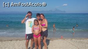 [P20] Platanitsi beach cu varful Muntelui Athos » foto by raducondurache
 - 
<span class="allrVoted glyphicon glyphicon-heart hidden" id="av775622"></span>
<a class="m-l-10 hidden" id="sv775622" onclick="voting_Foto_DelVot(,775622,9990)" role="button">șterge vot <span class="glyphicon glyphicon-remove"></span></a>
<a id="v9775622" class=" c-red"  onclick="voting_Foto_SetVot(775622)" role="button"><span class="glyphicon glyphicon-heart-empty"></span> <b>LIKE</b> = Votează poza</a> <img class="hidden"  id="f775622W9" src="/imagini/loader.gif" border="0" /><span class="AjErrMes hidden" id="e775622ErM"></span>