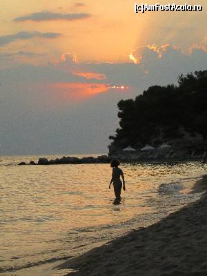 [P18] Apus de soare pe Kalogria beach.  » foto by calatorul
 - 
<span class="allrVoted glyphicon glyphicon-heart hidden" id="av674131"></span>
<a class="m-l-10 hidden" id="sv674131" onclick="voting_Foto_DelVot(,674131,9990)" role="button">șterge vot <span class="glyphicon glyphicon-remove"></span></a>
<a id="v9674131" class=" c-red"  onclick="voting_Foto_SetVot(674131)" role="button"><span class="glyphicon glyphicon-heart-empty"></span> <b>LIKE</b> = Votează poza</a> <img class="hidden"  id="f674131W9" src="/imagini/loader.gif" border="0" /><span class="AjErrMes hidden" id="e674131ErM"></span>