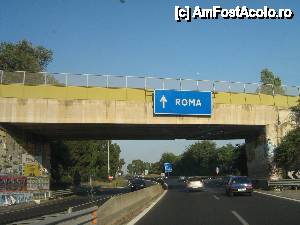 [P01] Roma, cetatea eternă » foto by unq
 - 
<span class="allrVoted glyphicon glyphicon-heart hidden" id="av473234"></span>
<a class="m-l-10 hidden" id="sv473234" onclick="voting_Foto_DelVot(,473234,10040)" role="button">șterge vot <span class="glyphicon glyphicon-remove"></span></a>
<a id="v9473234" class=" c-red"  onclick="voting_Foto_SetVot(473234)" role="button"><span class="glyphicon glyphicon-heart-empty"></span> <b>LIKE</b> = Votează poza</a> <img class="hidden"  id="f473234W9" src="/imagini/loader.gif" border="0" /><span class="AjErrMes hidden" id="e473234ErM"></span>