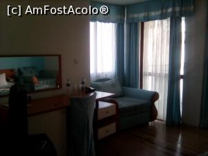 [P22] White House Family. O parte din suita spatioasa cu vedere la mare.  » foto by Floria
 - 
<span class="allrVoted glyphicon glyphicon-heart hidden" id="av948995"></span>
<a class="m-l-10 hidden" id="sv948995" onclick="voting_Foto_DelVot(,948995,10058)" role="button">șterge vot <span class="glyphicon glyphicon-remove"></span></a>
<a id="v9948995" class=" c-red"  onclick="voting_Foto_SetVot(948995)" role="button"><span class="glyphicon glyphicon-heart-empty"></span> <b>LIKE</b> = Votează poza</a> <img class="hidden"  id="f948995W9" src="/imagini/loader.gif" border="0" /><span class="AjErrMes hidden" id="e948995ErM"></span>