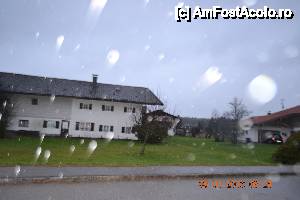 [P05] Ploaie torentiala la plecarea din Bad Reichenhall » foto by sosso
 - 
<span class="allrVoted glyphicon glyphicon-heart hidden" id="av398743"></span>
<a class="m-l-10 hidden" id="sv398743" onclick="voting_Foto_DelVot(,398743,10103)" role="button">șterge vot <span class="glyphicon glyphicon-remove"></span></a>
<a id="v9398743" class=" c-red"  onclick="voting_Foto_SetVot(398743)" role="button"><span class="glyphicon glyphicon-heart-empty"></span> <b>LIKE</b> = Votează poza</a> <img class="hidden"  id="f398743W9" src="/imagini/loader.gif" border="0" /><span class="AjErrMes hidden" id="e398743ErM"></span>