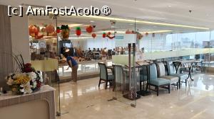 [P13] Centre Point Plus Hotel Silom Bangkok, restaurant » foto by elenaadina
 - 
<span class="allrVoted glyphicon glyphicon-heart hidden" id="av1521507"></span>
<a class="m-l-10 hidden" id="sv1521507" onclick="voting_Foto_DelVot(,1521507,10174)" role="button">șterge vot <span class="glyphicon glyphicon-remove"></span></a>
<a id="v91521507" class=" c-red"  onclick="voting_Foto_SetVot(1521507)" role="button"><span class="glyphicon glyphicon-heart-empty"></span> <b>LIKE</b> = Votează poza</a> <img class="hidden"  id="f1521507W9" src="/imagini/loader.gif" border="0" /><span class="AjErrMes hidden" id="e1521507ErM"></span>