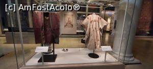 [P54] 54. Nici aici nu lipsește capitolul „modă”. Costume bărbătești tip „Aba”” din nordul Africii, de pe la 1800.. » foto by msnd
 - 
<span class="allrVoted glyphicon glyphicon-heart hidden" id="av1379062"></span>
<a class="m-l-10 hidden" id="sv1379062" onclick="voting_Foto_DelVot(,1379062,10282)" role="button">șterge vot <span class="glyphicon glyphicon-remove"></span></a>
<a id="v91379062" class=" c-red"  onclick="voting_Foto_SetVot(1379062)" role="button"><span class="glyphicon glyphicon-heart-empty"></span> <b>LIKE</b> = Votează poza</a> <img class="hidden"  id="f1379062W9" src="/imagini/loader.gif" border="0" /><span class="AjErrMes hidden" id="e1379062ErM"></span>