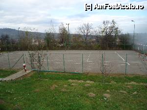 [P11] terenul de sport din complex » foto by marocanu21
 - 
<span class="allrVoted glyphicon glyphicon-heart hidden" id="av488831"></span>
<a class="m-l-10 hidden" id="sv488831" onclick="voting_Foto_DelVot(,488831,10358)" role="button">șterge vot <span class="glyphicon glyphicon-remove"></span></a>
<a id="v9488831" class=" c-red"  onclick="voting_Foto_SetVot(488831)" role="button"><span class="glyphicon glyphicon-heart-empty"></span> <b>LIKE</b> = Votează poza</a> <img class="hidden"  id="f488831W9" src="/imagini/loader.gif" border="0" /><span class="AjErrMes hidden" id="e488831ErM"></span>