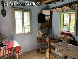 [P21] Muzeul etnografic din Tilișca,interior » foto by AZE
 - 
<span class="allrVoted glyphicon glyphicon-heart hidden" id="av1390774"></span>
<a class="m-l-10 hidden" id="sv1390774" onclick="voting_Foto_DelVot(,1390774,10358)" role="button">șterge vot <span class="glyphicon glyphicon-remove"></span></a>
<a id="v91390774" class=" c-red"  onclick="voting_Foto_SetVot(1390774)" role="button"><span class="glyphicon glyphicon-heart-empty"></span> <b>LIKE</b> = Votează poza</a> <img class="hidden"  id="f1390774W9" src="/imagini/loader.gif" border="0" /><span class="AjErrMes hidden" id="e1390774ErM"></span>