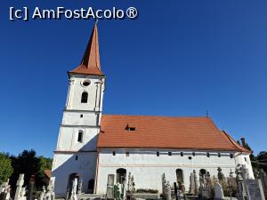 [P19] Biserica Sfânta Treime » foto by Carmen Ion
 - 
<span class="allrVoted glyphicon glyphicon-heart hidden" id="av1510382"></span>
<a class="m-l-10 hidden" id="sv1510382" onclick="voting_Foto_DelVot(,1510382,10358)" role="button">șterge vot <span class="glyphicon glyphicon-remove"></span></a>
<a id="v91510382" class=" c-red"  onclick="voting_Foto_SetVot(1510382)" role="button"><span class="glyphicon glyphicon-heart-empty"></span> <b>LIKE</b> = Votează poza</a> <img class="hidden"  id="f1510382W9" src="/imagini/loader.gif" border="0" /><span class="AjErrMes hidden" id="e1510382ErM"></span>