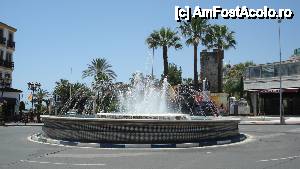 [P09] Benalmadena - centru » foto by gettyy
 - 
<span class="allrVoted glyphicon glyphicon-heart hidden" id="av588011"></span>
<a class="m-l-10 hidden" id="sv588011" onclick="voting_Foto_DelVot(,588011,10372)" role="button">șterge vot <span class="glyphicon glyphicon-remove"></span></a>
<a id="v9588011" class=" c-red"  onclick="voting_Foto_SetVot(588011)" role="button"><span class="glyphicon glyphicon-heart-empty"></span> <b>LIKE</b> = Votează poza</a> <img class="hidden"  id="f588011W9" src="/imagini/loader.gif" border="0" /><span class="AjErrMes hidden" id="e588011ErM"></span>