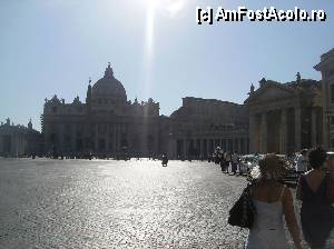 [P02] Bazilica San Pietro » foto by yuly68*
 - 
<span class="allrVoted glyphicon glyphicon-heart hidden" id="av386898"></span>
<a class="m-l-10 hidden" id="sv386898" onclick="voting_Foto_DelVot(,386898,10398)" role="button">șterge vot <span class="glyphicon glyphicon-remove"></span></a>
<a id="v9386898" class=" c-red"  onclick="voting_Foto_SetVot(386898)" role="button"><span class="glyphicon glyphicon-heart-empty"></span> <b>LIKE</b> = Votează poza</a> <img class="hidden"  id="f386898W9" src="/imagini/loader.gif" border="0" /><span class="AjErrMes hidden" id="e386898ErM"></span>