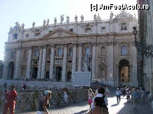 [P03] Bazilica San Pietro » foto by yuly68*
 - 
<span class="allrVoted glyphicon glyphicon-heart hidden" id="av386899"></span>
<a class="m-l-10 hidden" id="sv386899" onclick="voting_Foto_DelVot(,386899,10398)" role="button">șterge vot <span class="glyphicon glyphicon-remove"></span></a>
<a id="v9386899" class=" c-red"  onclick="voting_Foto_SetVot(386899)" role="button"><span class="glyphicon glyphicon-heart-empty"></span> <b>LIKE</b> = Votează poza</a> <img class="hidden"  id="f386899W9" src="/imagini/loader.gif" border="0" /><span class="AjErrMes hidden" id="e386899ErM"></span>