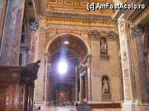 [P07] Interior Bazilica San Pietro » foto by yuly68*
 - 
<span class="allrVoted glyphicon glyphicon-heart hidden" id="av386903"></span>
<a class="m-l-10 hidden" id="sv386903" onclick="voting_Foto_DelVot(,386903,10398)" role="button">șterge vot <span class="glyphicon glyphicon-remove"></span></a>
<a id="v9386903" class=" c-red"  onclick="voting_Foto_SetVot(386903)" role="button"><span class="glyphicon glyphicon-heart-empty"></span> <b>LIKE</b> = Votează poza</a> <img class="hidden"  id="f386903W9" src="/imagini/loader.gif" border="0" /><span class="AjErrMes hidden" id="e386903ErM"></span>