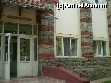 [P22] Hotel Teilor din Călimăneşti, intrarea în hotel !!! » foto by RobertCodescu
 - 
<span class="allrVoted glyphicon glyphicon-heart hidden" id="av267049"></span>
<a class="m-l-10 hidden" id="sv267049" onclick="voting_Foto_DelVot(,267049,10413)" role="button">șterge vot <span class="glyphicon glyphicon-remove"></span></a>
<a id="v9267049" class=" c-red"  onclick="voting_Foto_SetVot(267049)" role="button"><span class="glyphicon glyphicon-heart-empty"></span> <b>LIKE</b> = Votează poza</a> <img class="hidden"  id="f267049W9" src="/imagini/loader.gif" border="0" /><span class="AjErrMes hidden" id="e267049ErM"></span>
