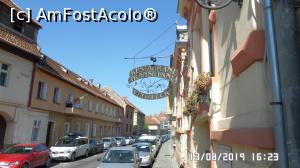 [P03] Restaurant Transilvania, Brașov. Sigla de pe str. Castelului » foto by ungureanica
 - 
<span class="allrVoted glyphicon glyphicon-heart hidden" id="av1129859"></span>
<a class="m-l-10 hidden" id="sv1129859" onclick="voting_Foto_DelVot(,1129859,10418)" role="button">șterge vot <span class="glyphicon glyphicon-remove"></span></a>
<a id="v91129859" class=" c-red"  onclick="voting_Foto_SetVot(1129859)" role="button"><span class="glyphicon glyphicon-heart-empty"></span> <b>LIKE</b> = Votează poza</a> <img class="hidden"  id="f1129859W9" src="/imagini/loader.gif" border="0" /><span class="AjErrMes hidden" id="e1129859ErM"></span>