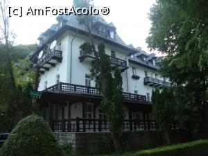 [P34] Ne-am plimbat puțin și prin parcul de lângă hotelul Central din Călimănești.  » foto by Floryn81
 - 
<span class="allrVoted glyphicon glyphicon-heart hidden" id="av716523"></span>
<a class="m-l-10 hidden" id="sv716523" onclick="voting_Foto_DelVot(,716523,10421)" role="button">șterge vot <span class="glyphicon glyphicon-remove"></span></a>
<a id="v9716523" class=" c-red"  onclick="voting_Foto_SetVot(716523)" role="button"><span class="glyphicon glyphicon-heart-empty"></span> <b>LIKE</b> = Votează poza</a> <img class="hidden"  id="f716523W9" src="/imagini/loader.gif" border="0" /><span class="AjErrMes hidden" id="e716523ErM"></span>