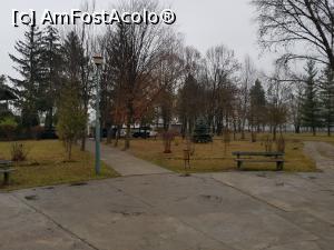 [P03] Aleea care duce spre schit.  » foto by iulian68
 - 
<span class="allrVoted glyphicon glyphicon-heart hidden" id="av1040811"></span>
<a class="m-l-10 hidden" id="sv1040811" onclick="voting_Foto_DelVot(,1040811,10421)" role="button">șterge vot <span class="glyphicon glyphicon-remove"></span></a>
<a id="v91040811" class=" c-red"  onclick="voting_Foto_SetVot(1040811)" role="button"><span class="glyphicon glyphicon-heart-empty"></span> <b>LIKE</b> = Votează poza</a> <img class="hidden"  id="f1040811W9" src="/imagini/loader.gif" border="0" /><span class="AjErrMes hidden" id="e1040811ErM"></span>