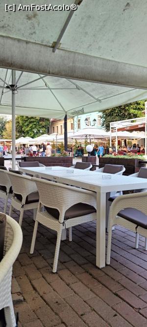 [P03] Mobilier terasă. » foto by tata123 🔱
 - 
<span class="allrVoted glyphicon glyphicon-heart hidden" id="av1383367"></span>
<a class="m-l-10 hidden" id="sv1383367" onclick="voting_Foto_DelVot(,1383367,10422)" role="button">șterge vot <span class="glyphicon glyphicon-remove"></span></a>
<a id="v91383367" class=" c-red"  onclick="voting_Foto_SetVot(1383367)" role="button"><span class="glyphicon glyphicon-heart-empty"></span> <b>LIKE</b> = Votează poza</a> <img class="hidden"  id="f1383367W9" src="/imagini/loader.gif" border="0" /><span class="AjErrMes hidden" id="e1383367ErM"></span>