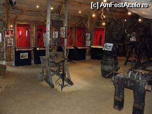 [P12] Reignac - castelul stanca
Camera de tortura » foto by Alesana29
 - 
<span class="allrVoted glyphicon glyphicon-heart hidden" id="av516594"></span>
<a class="m-l-10 hidden" id="sv516594" onclick="voting_Foto_DelVot(,516594,10440)" role="button">șterge vot <span class="glyphicon glyphicon-remove"></span></a>
<a id="v9516594" class=" c-red"  onclick="voting_Foto_SetVot(516594)" role="button"><span class="glyphicon glyphicon-heart-empty"></span> <b>LIKE</b> = Votează poza</a> <img class="hidden"  id="f516594W9" src="/imagini/loader.gif" border="0" /><span class="AjErrMes hidden" id="e516594ErM"></span>