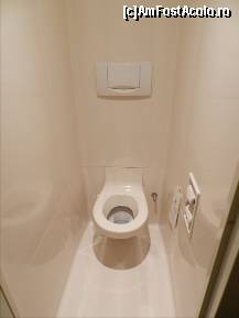 [P15] Wc-ul... tot plastic. Usor de mentinut curat.  » foto by TraianS
 - 
<span class="allrVoted glyphicon glyphicon-heart hidden" id="av495775"></span>
<a class="m-l-10 hidden" id="sv495775" onclick="voting_Foto_DelVot(,495775,10445)" role="button">șterge vot <span class="glyphicon glyphicon-remove"></span></a>
<a id="v9495775" class=" c-red"  onclick="voting_Foto_SetVot(495775)" role="button"><span class="glyphicon glyphicon-heart-empty"></span> <b>LIKE</b> = Votează poza</a> <img class="hidden"  id="f495775W9" src="/imagini/loader.gif" border="0" /><span class="AjErrMes hidden" id="e495775ErM"></span>