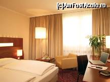 [P02] Camera hotel » foto by leonmaximilian
 - 
<span class="allrVoted glyphicon glyphicon-heart hidden" id="av271377"></span>
<a class="m-l-10 hidden" id="sv271377" onclick="voting_Foto_DelVot(,271377,10514)" role="button">șterge vot <span class="glyphicon glyphicon-remove"></span></a>
<a id="v9271377" class=" c-red"  onclick="voting_Foto_SetVot(271377)" role="button"><span class="glyphicon glyphicon-heart-empty"></span> <b>LIKE</b> = Votează poza</a> <img class="hidden"  id="f271377W9" src="/imagini/loader.gif" border="0" /><span class="AjErrMes hidden" id="e271377ErM"></span>