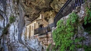 [P08] Santa Cueva de Covadonga » foto by Mitica49 <span class="label label-default labelC_thin small">NEVOTABILĂ</span>