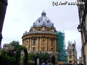 [P22] Oxford - Radcliffe Camera » foto by makuy*
 - 
<span class="allrVoted glyphicon glyphicon-heart hidden" id="av468994"></span>
<a class="m-l-10 hidden" id="sv468994" onclick="voting_Foto_DelVot(,468994,10595)" role="button">șterge vot <span class="glyphicon glyphicon-remove"></span></a>
<a id="v9468994" class=" c-red"  onclick="voting_Foto_SetVot(468994)" role="button"><span class="glyphicon glyphicon-heart-empty"></span> <b>LIKE</b> = Votează poza</a> <img class="hidden"  id="f468994W9" src="/imagini/loader.gif" border="0" /><span class="AjErrMes hidden" id="e468994ErM"></span>