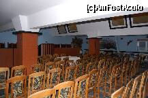 [P06] Sala de conferinte aflata la mansarda hotelului Bradul Argintiu. » foto by cristi46
 - 
<span class="allrVoted glyphicon glyphicon-heart hidden" id="av277028"></span>
<a class="m-l-10 hidden" id="sv277028" onclick="voting_Foto_DelVot(,277028,10617)" role="button">șterge vot <span class="glyphicon glyphicon-remove"></span></a>
<a id="v9277028" class=" c-red"  onclick="voting_Foto_SetVot(277028)" role="button"><span class="glyphicon glyphicon-heart-empty"></span> <b>LIKE</b> = Votează poza</a> <img class="hidden"  id="f277028W9" src="/imagini/loader.gif" border="0" /><span class="AjErrMes hidden" id="e277028ErM"></span>