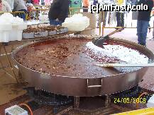 [P03] 'Los guisos' populare (mancaruri pe baza de carne) se fac in fieste pentru toata lumea!! » foto by alinaro
 - 
<span class="allrVoted glyphicon glyphicon-heart hidden" id="av278109"></span>
<a class="m-l-10 hidden" id="sv278109" onclick="voting_Foto_DelVot(,278109,10646)" role="button">șterge vot <span class="glyphicon glyphicon-remove"></span></a>
<a id="v9278109" class=" c-red"  onclick="voting_Foto_SetVot(278109)" role="button"><span class="glyphicon glyphicon-heart-empty"></span> <b>LIKE</b> = Votează poza</a> <img class="hidden"  id="f278109W9" src="/imagini/loader.gif" border="0" /><span class="AjErrMes hidden" id="e278109ErM"></span>