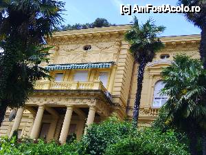 [P12] Vila privata Opatija » foto by felix
 - 
<span class="allrVoted glyphicon glyphicon-heart hidden" id="av432147"></span>
<a class="m-l-10 hidden" id="sv432147" onclick="voting_Foto_DelVot(,432147,10670)" role="button">șterge vot <span class="glyphicon glyphicon-remove"></span></a>
<a id="v9432147" class=" c-red"  onclick="voting_Foto_SetVot(432147)" role="button"><span class="glyphicon glyphicon-heart-empty"></span> <b>LIKE</b> = Votează poza</a> <img class="hidden"  id="f432147W9" src="/imagini/loader.gif" border="0" /><span class="AjErrMes hidden" id="e432147ErM"></span>