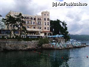 [P13] Hotel pe faleza Opatijei » foto by felix
 - 
<span class="allrVoted glyphicon glyphicon-heart hidden" id="av432148"></span>
<a class="m-l-10 hidden" id="sv432148" onclick="voting_Foto_DelVot(,432148,10670)" role="button">șterge vot <span class="glyphicon glyphicon-remove"></span></a>
<a id="v9432148" class=" c-red"  onclick="voting_Foto_SetVot(432148)" role="button"><span class="glyphicon glyphicon-heart-empty"></span> <b>LIKE</b> = Votează poza</a> <img class="hidden"  id="f432148W9" src="/imagini/loader.gif" border="0" /><span class="AjErrMes hidden" id="e432148ErM"></span>