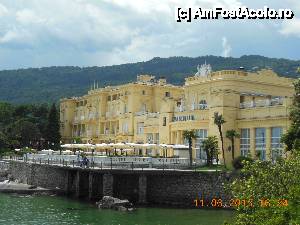 [P03] Opatija, Hotel Kvarner » foto by felix
 - 
<span class="allrVoted glyphicon glyphicon-heart hidden" id="av432131"></span>
<a class="m-l-10 hidden" id="sv432131" onclick="voting_Foto_DelVot(,432131,10670)" role="button">șterge vot <span class="glyphicon glyphicon-remove"></span></a>
<a id="v9432131" class=" c-red"  onclick="voting_Foto_SetVot(432131)" role="button"><span class="glyphicon glyphicon-heart-empty"></span> <b>LIKE</b> = Votează poza</a> <img class="hidden"  id="f432131W9" src="/imagini/loader.gif" border="0" /><span class="AjErrMes hidden" id="e432131ErM"></span>