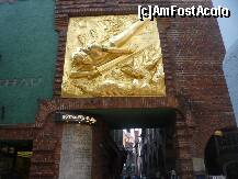 [P28] Bottcherstrasse » foto by trigri
 - 
<span class="allrVoted glyphicon glyphicon-heart hidden" id="av280406"></span>
<a class="m-l-10 hidden" id="sv280406" onclick="voting_Foto_DelVot(,280406,10685)" role="button">șterge vot <span class="glyphicon glyphicon-remove"></span></a>
<a id="v9280406" class=" c-red"  onclick="voting_Foto_SetVot(280406)" role="button"><span class="glyphicon glyphicon-heart-empty"></span> <b>LIKE</b> = Votează poza</a> <img class="hidden"  id="f280406W9" src="/imagini/loader.gif" border="0" /><span class="AjErrMes hidden" id="e280406ErM"></span>